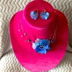 Stunning Blue Crystal Necklace and Earring set